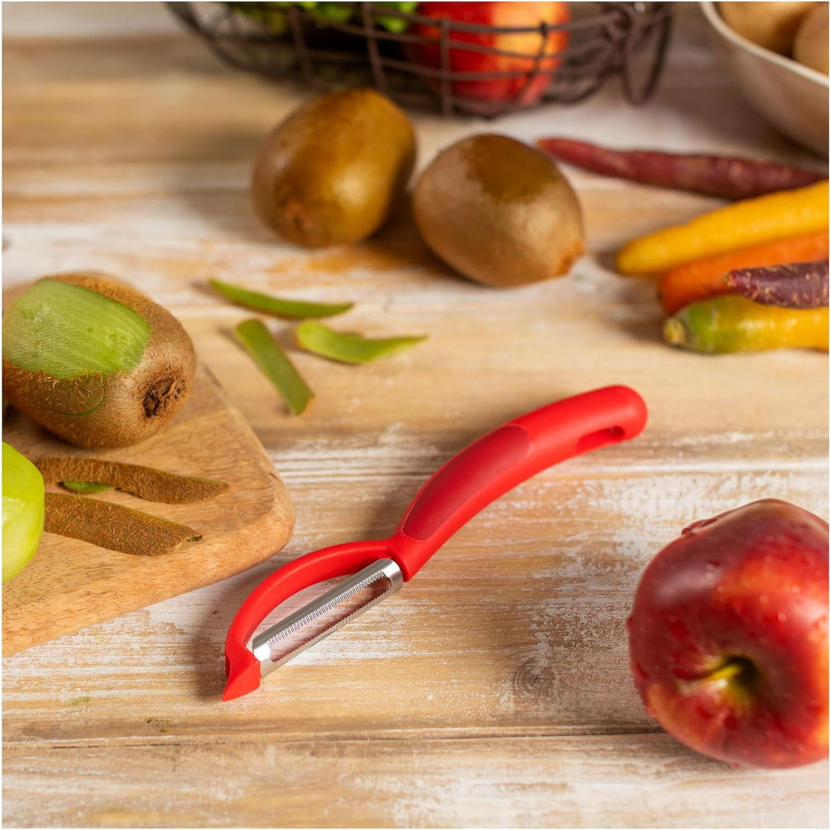 Serrated Piranha “Swivel” Peeler 7.25” Green