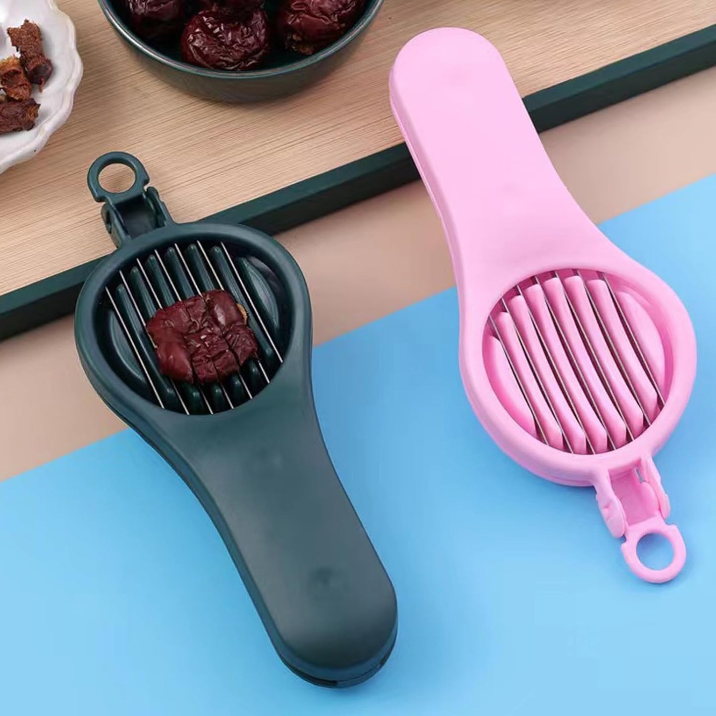 2 in 1 Strawberry Slicer Cherry Pitter, Stainless Steel Fruit Cutter for Hawthorn Plums and Olives Kitchen Baking Tool (Green)