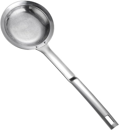 Stainless Steel Fine Mesh Colander Spoon Long Handle Mesh Sieve Strainer Grease Skimmer Spoon Food Oil Filter Strainers Metal Kitchen Strainer Sifter with Handle L