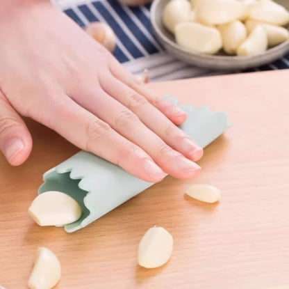 2Pcs Garlic Peeler Tube, Silicone Garlic Roller, Easy to Peel Garlic Cloves, Useful Kitchen Tool for Garlic