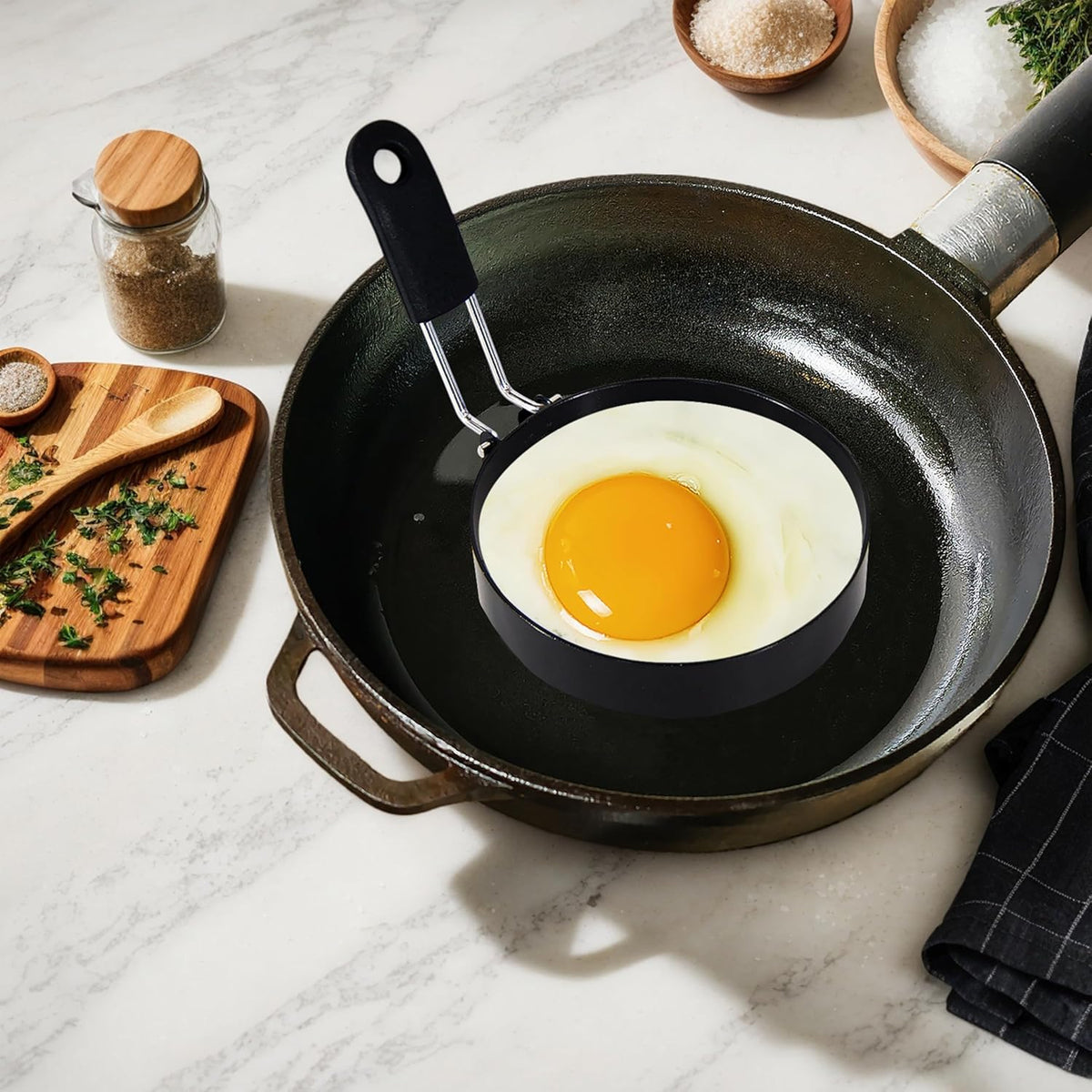 3.5'' Egg Rings with Silicone Handle, Stainless Steel Egg Cooking Rings，Nonstick，For Frying Eggs and English Muffins Pancake, Egg Mold Shaper For Breakfast