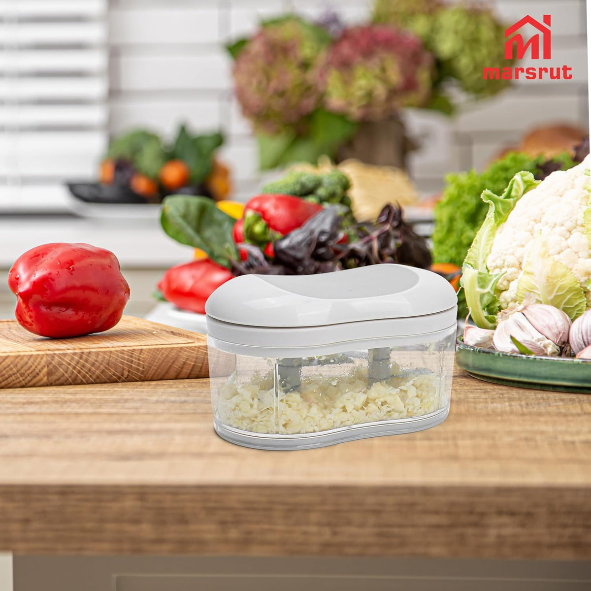 Garlic Dicer Push Chopper, Manual Hand Press Food Chopper for Garlic, Onion, Vegetables and Chili Peppers, Small Portable Handheld Vegetable Cutter for Kitchen