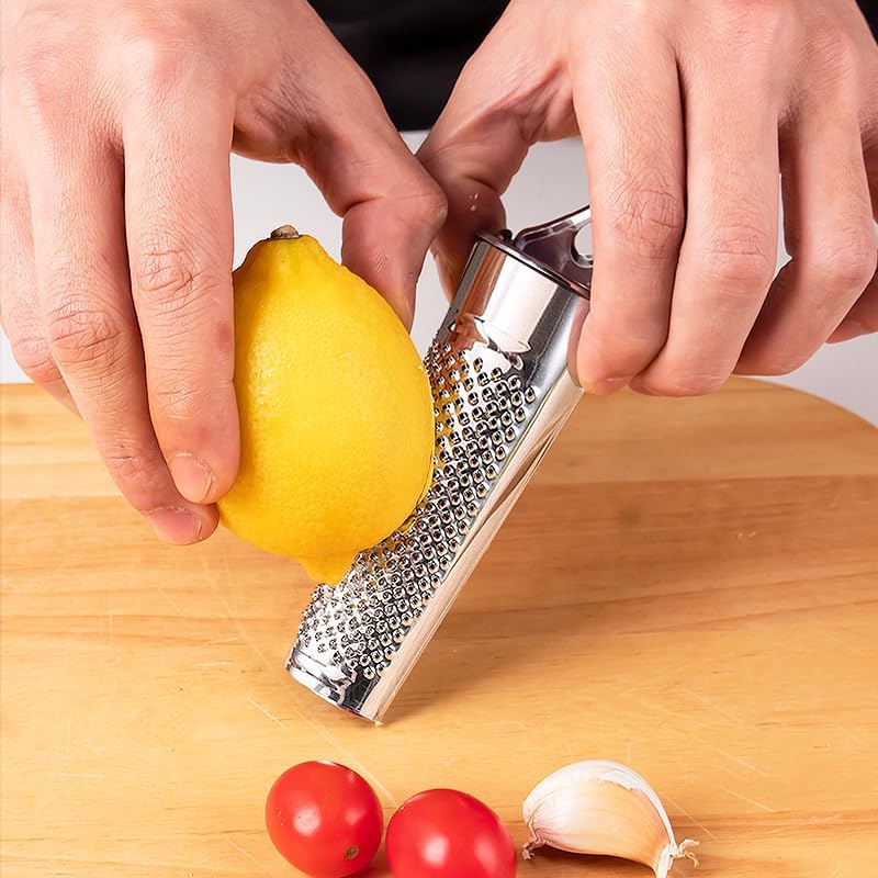 1Set Stainless Steel Multifunctional Kitchen Ginger Garlic Nutmeg Grater with Brush, Nut Walnut Lemon Hand Planer Tool Lemon Zester for Kitchen Hard Cheese Citrus Fruits Garlic Nut and Vegetables