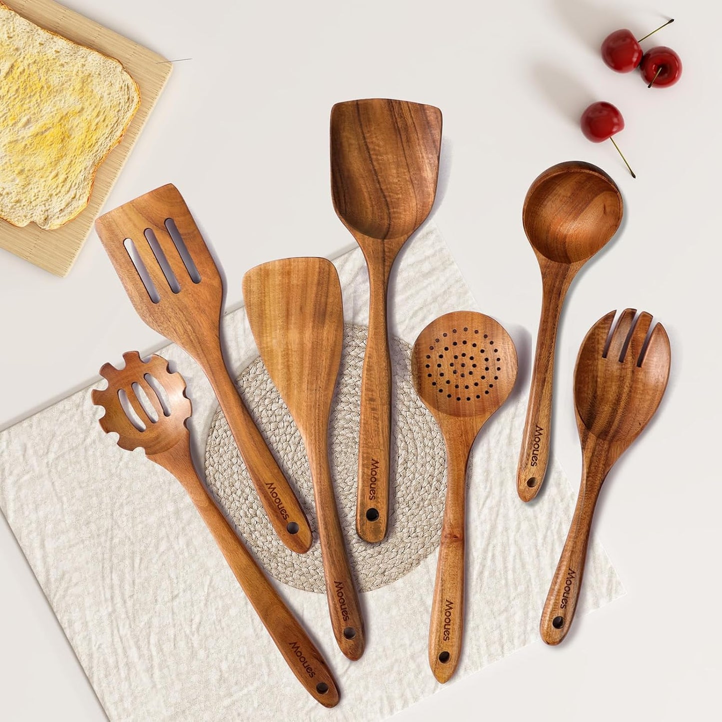 Wooden Ladle for Soup, 3 Size Teak Wood Ladle Spoon with Back Hooks, Heat Resistant Wooden Spoons for Cooking, Non-Stick, Comfortable Grip, Wood Kitchen Utensils Set for Serving, Stirring