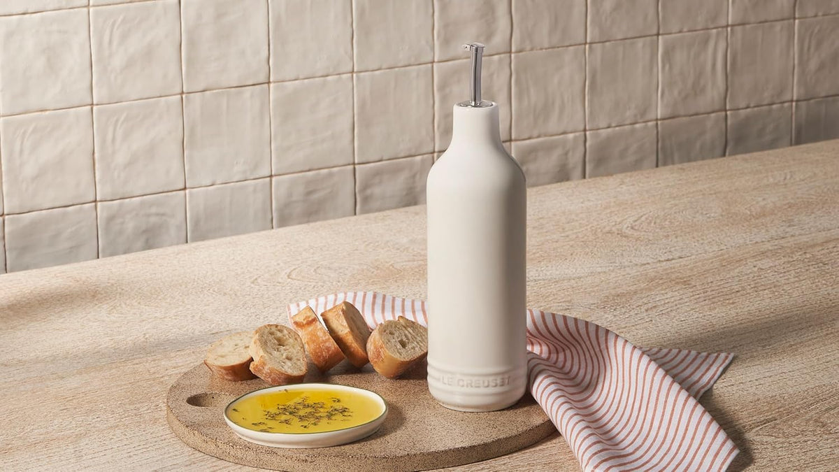 Le Creuest Stoneware Signature Oil Cruet, 20 oz., Artichaut | Stoneware