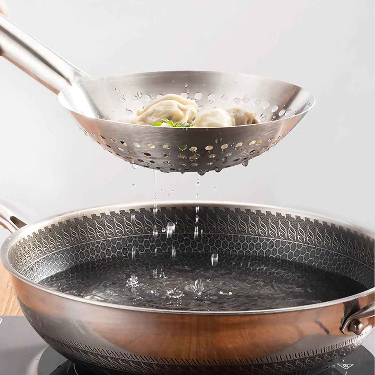 Thickened Stainless Steel Skimmer Spoon Large Strainer with Fine Mesh Filter Ladle for Frying Pasta Vegetables Poached Eggs Cooking Kitchen Gadget