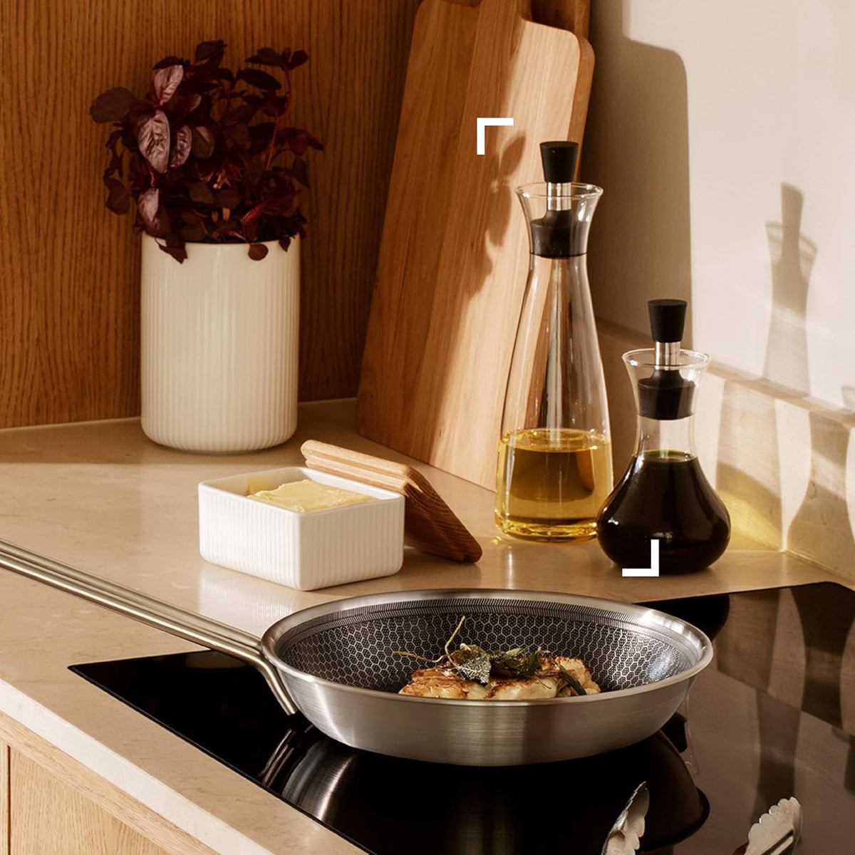 Oil and Vinegar Carafe 0.5 qt / 17 fl. ounces