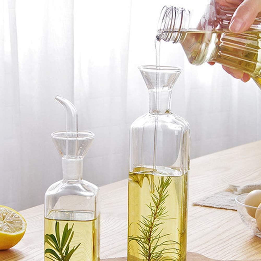 Oil Bottle Glass Olive Oil Dispenser Bottle Glass Cooking Oil Vinegar Measuring Dispenser with Spout for Kitchen and BBQ (500 ml/17 oz,2 Pack)