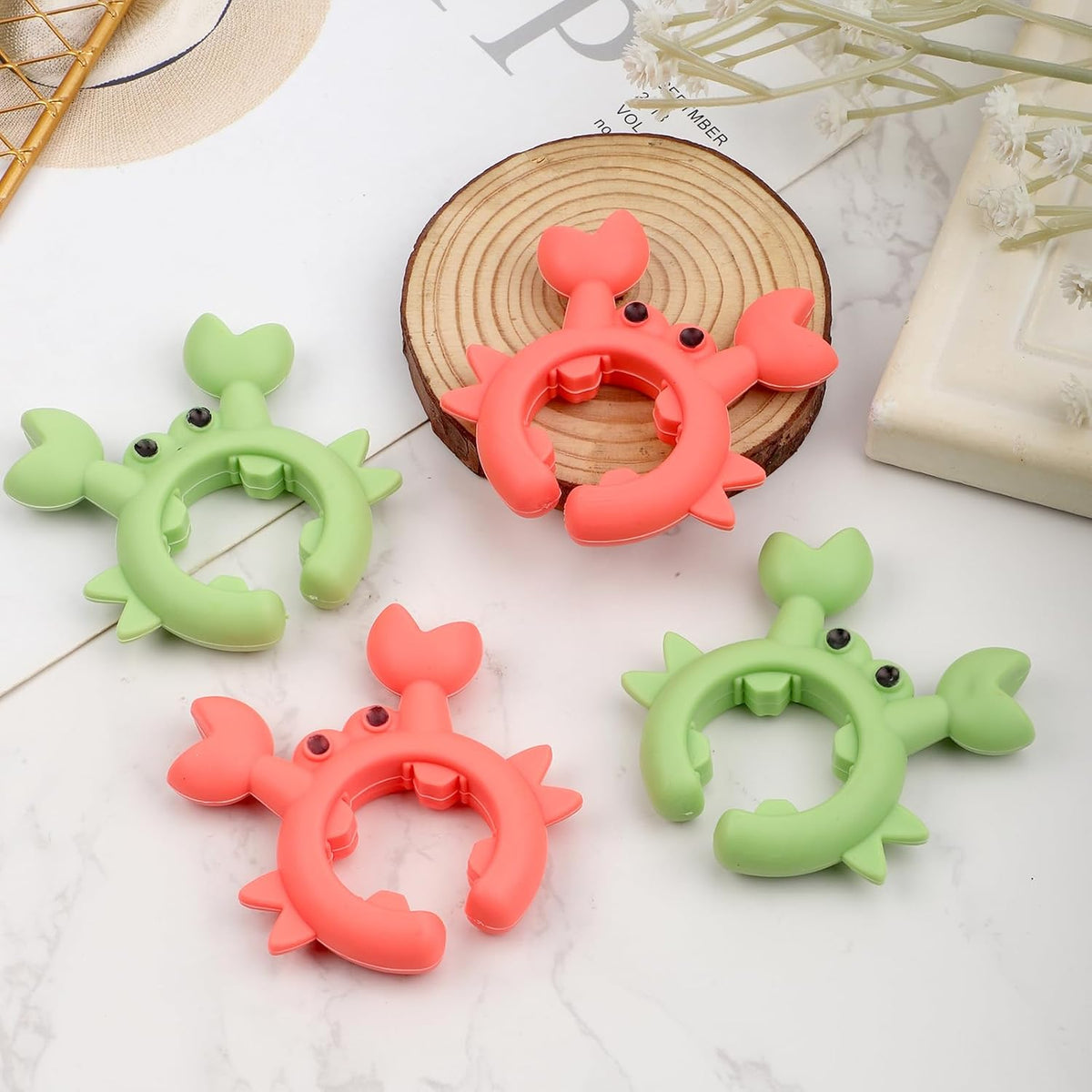 4pcs Crab Silicone Shovel Holder, Adjustable Crab Utensil Holder Silicone Spatula Holder Clip Gadget Crab Spoon Rest Over Spill Stopper for Pot Boil Over Spill Stopper Creative Gift