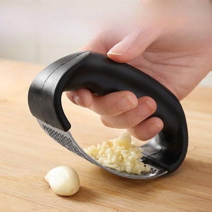Garlic Press with Stainless Steel Plate, 3mm Fine Holes, Ergonomic Black Handle, Mincer for Kitchen