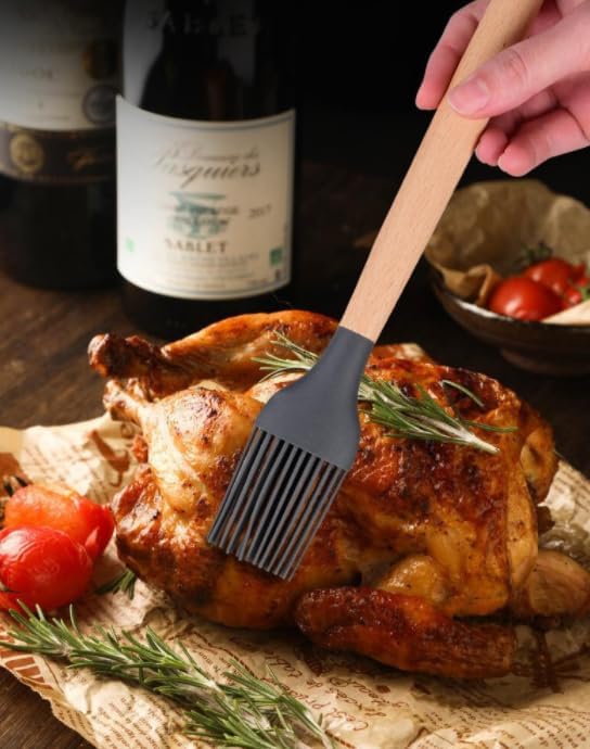Silicone Oil Brush with Wooden Handle,Durable Basting Brush Pastry Brush,Easy to Clean for Cooking Baking Grilling (Red)