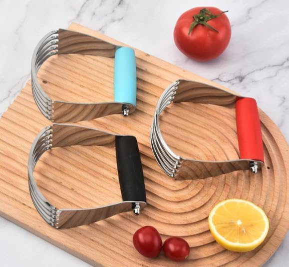 Dough Blender Pastry Cutter Kitchen Cutter with 5 Durable Stainless Steel Blades Non Slip Rubber Handle Ergonomic Design Ideal for Mixing Cutting and Blending Ingredients Perfect for Home Bakers，Red