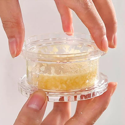 Transparent Manual Garlic Twist, Multi-Functional Mincer & Grinder for Garlic, Onion, Ginger, Herbs, Nuts, Impact Resistant Kitchen Gadget & Home Accessory