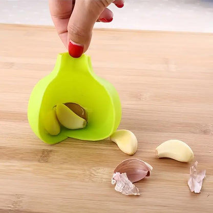 Green Silicone Garlic Peeler Tube ? Quick & Mess-Free Garlic Skin Remover, Food-Safe, Flexible, Non-Slip, Easy-Clean Kitchen Tool for Every Cook