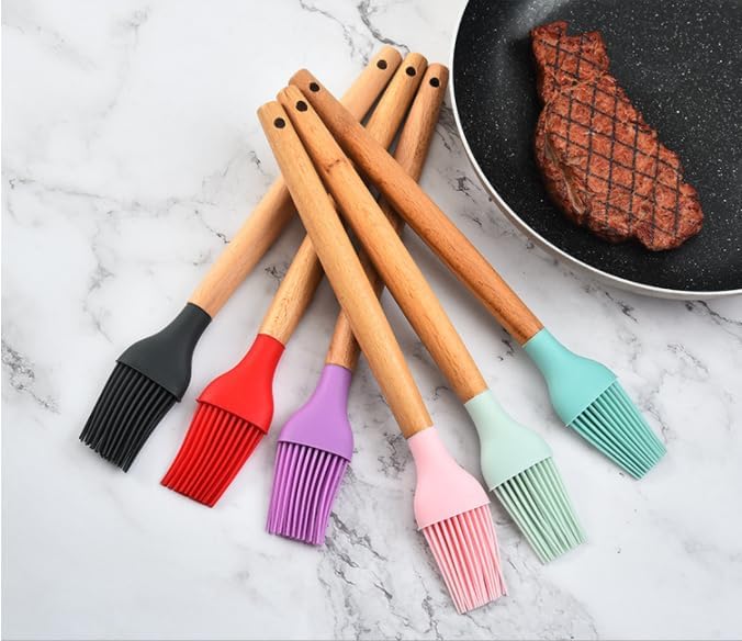 Silicone Oil Brush with Wooden Handle,Durable Basting Brush Pastry Brush,Easy to Clean for Cooking Baking Grilling (Red)