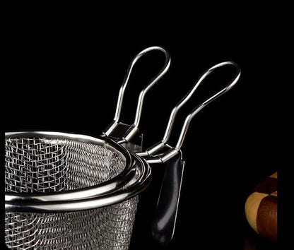 Stainless Steel Pasta Basket, Fine Mesh Strainer with Handle, Mesh Spider Food Dumpling Noodle Strainer Food Strainers (Silver)