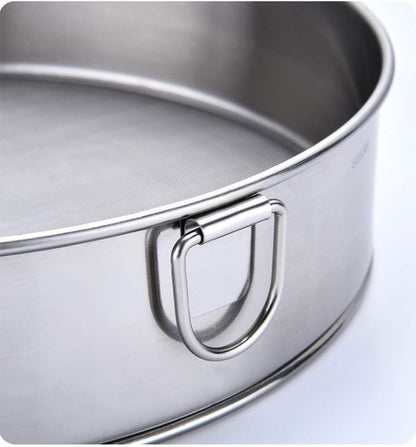 Flour Sifter Round Flour Sieve Strainer with 40 Mesh Premium Rustproof Stainless Steel Fine Mesh for Baking 7.87 inch x 1.97 inch