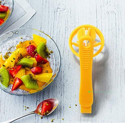 WOIWO Little Tomato Slicer - Cherry & Strawberry Slicer, Kitchen Gadget (Red)