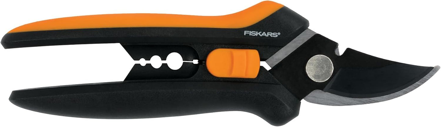Fiskars 6" Pruning Scissors for Flowers, Buds, Weeds and Small Plants, Garden Snips with Resin Resistant Nonstick Stainless Steel Blades, Gardening Trimmers with Comfortable Handle