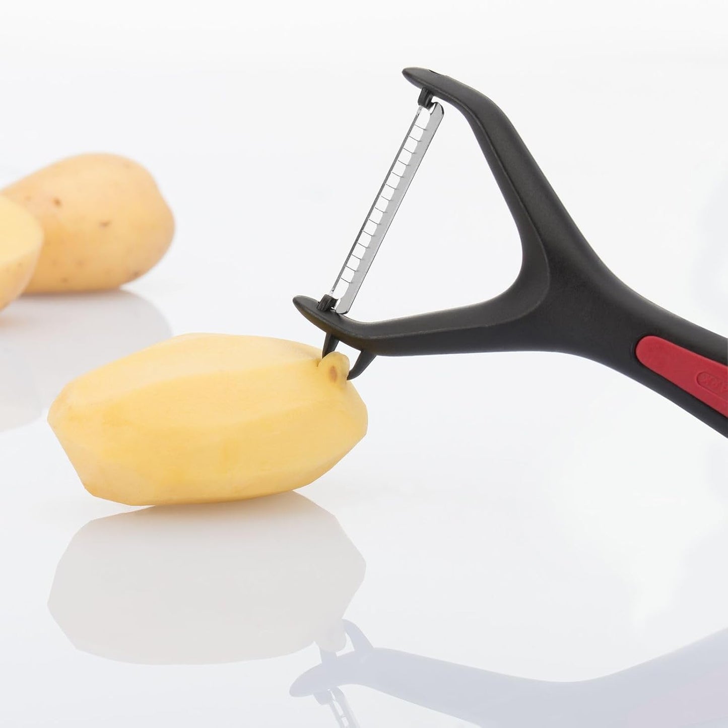 Westmark Julienne Slicer, Vegetable Peeler "Black Edition" - Quick and Easy Peeling, Quick Special - Coarse Serrated Stainless Steel Blade, Aluminium, Colour: Anthracite
