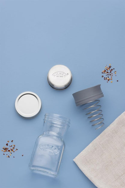 Kilner Salad Dressing Maker Set 0.5L Bottle Create Serve Store Homemade Dressings Vinaigrettes & Sauces | Dishwasher Safe | Includes Recipe Booklet & One-Piece Lid for Fridge Storage