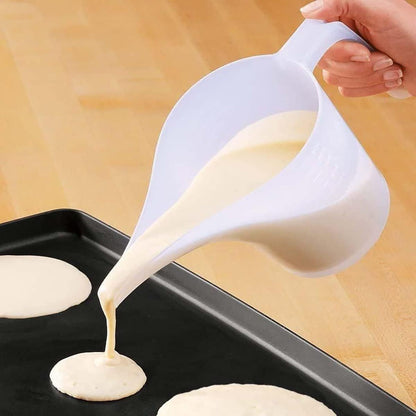 500ml Measuring Cup with Long Spout, Plastic Measuring Pitchers with Funnel Spouts, Pancake Batter Dispenser for Baking