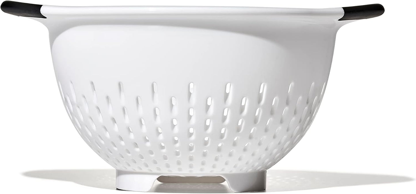 OXO Good Grips 3 QT Plastic Colander