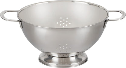 Le Creuset Set of 3 Nested Mixing Bowls w/Nonslip Silicone Base & Plastic Air Tight Lids