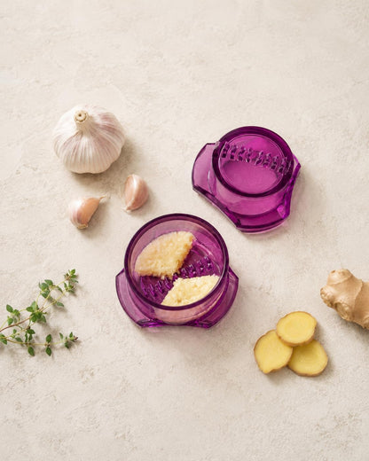 Garlic Twister 4th Gen, clear manual garlic mincer for ginger, herbs and nuts