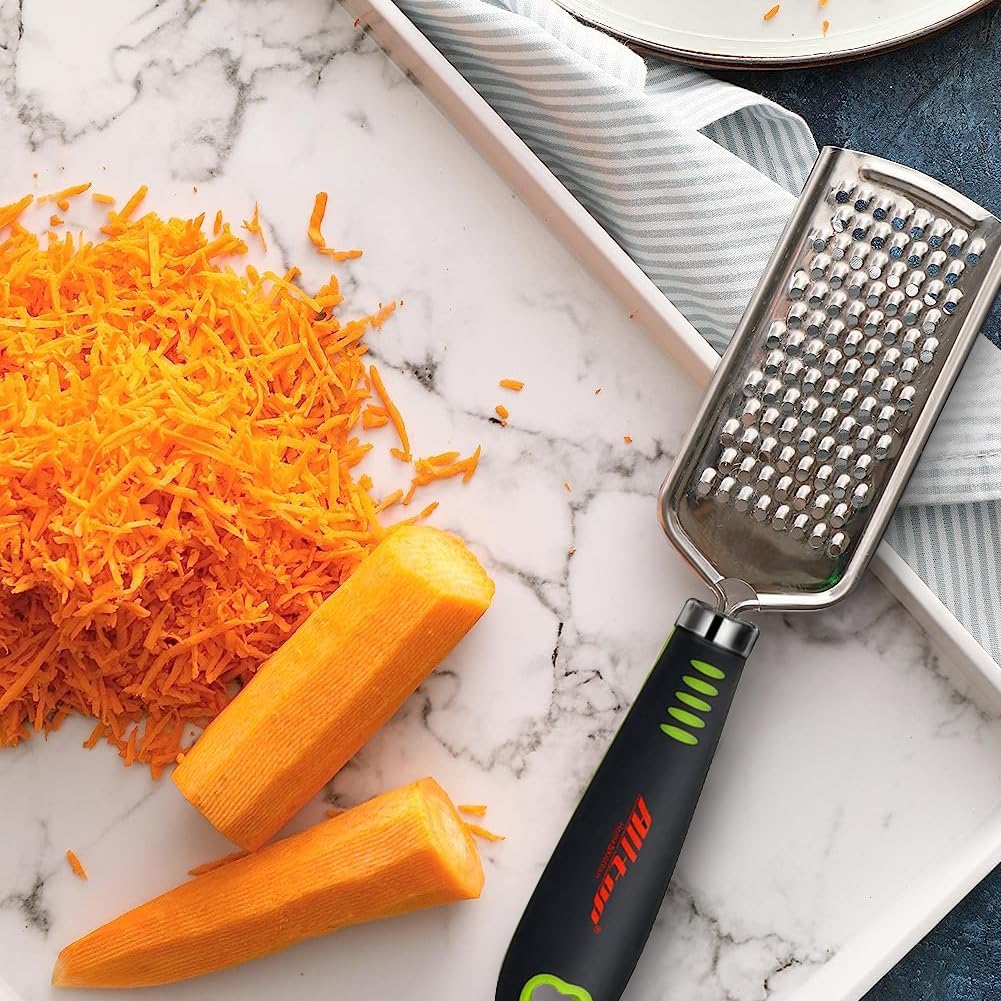 Food Graters for Cheese,Nutmeg,Potato,Ginger and Garlic,Cirtrus,Hand-held Stainless Steel Zester for Kitchen - Pro Multi-purpose Gadgets,Set of 3 Grinders