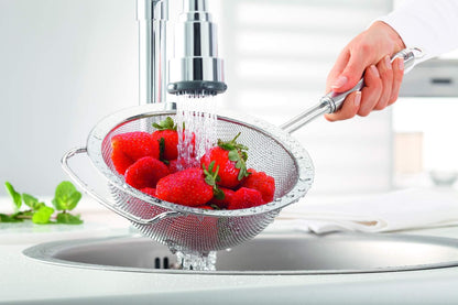 Rösle Stainless Steel Round Handle Kitchen Strainer, Fine Mesh, 9.5-inch