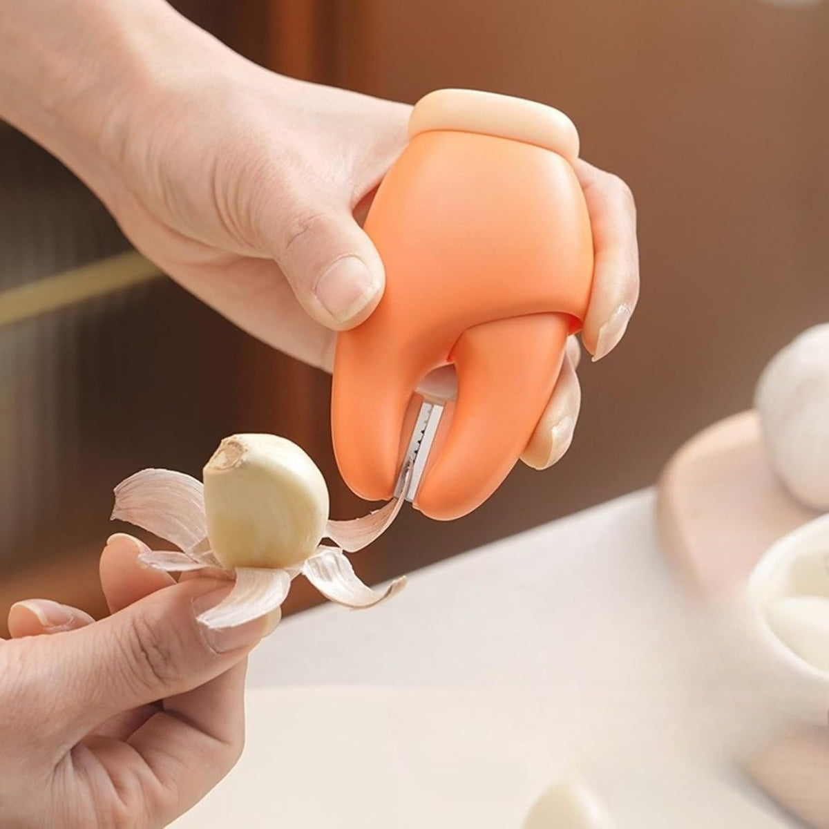 Crab Claw Garlic Ginger Peeler 2-in-1 Kitchen Tool, 3.54"x1.77"x1.18" (White)
