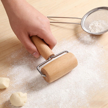 Small Rolling Pin, Wooden Dough Roller, Non-Stick Pizza Roller, T Type Rolling Pins for Kitchen Baking, Pizza Dough Press (3.8 * 7.5 inch)