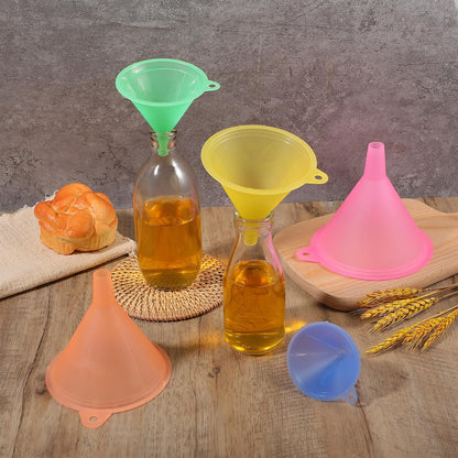 5 Pcs Plastic Funnel Set, All Purpose Funnels for Kitchen Use Filling Bottles, Mini, Small to Large Plastic Funnel for Kitchen Liquid Spices Powder Cosmetic Lotion Essential Oils