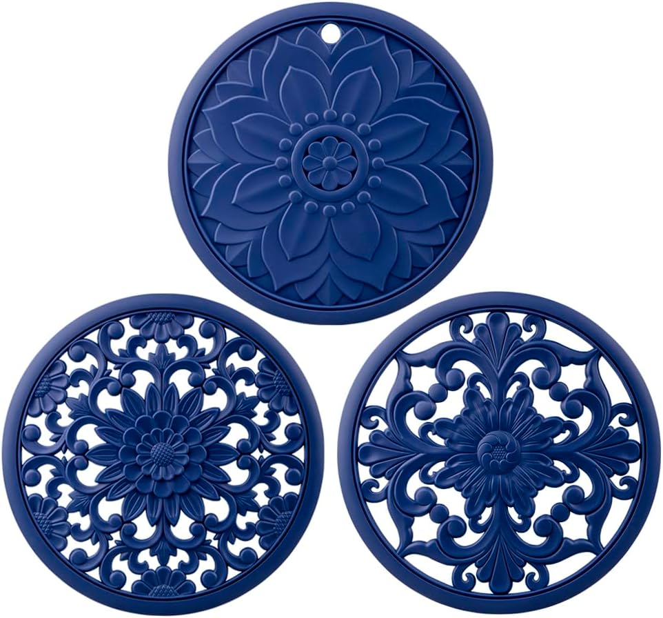 Silicone Trivets Mats for Hot Pots & Pans & Dishes, Hot Pads for Kitchen, Multipurpose Heat Resistant Mat for Kitchen Counter, Durable & Flexible Silicone Pot Holder Set 2 Rectangular Purple