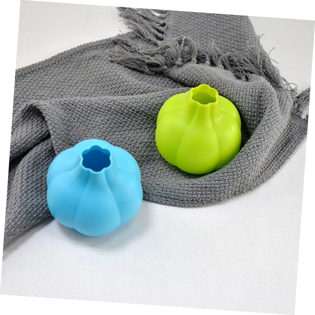 2pcs Silicone Garlic Peelers, Portable Garlic Shape Kitchen Tools