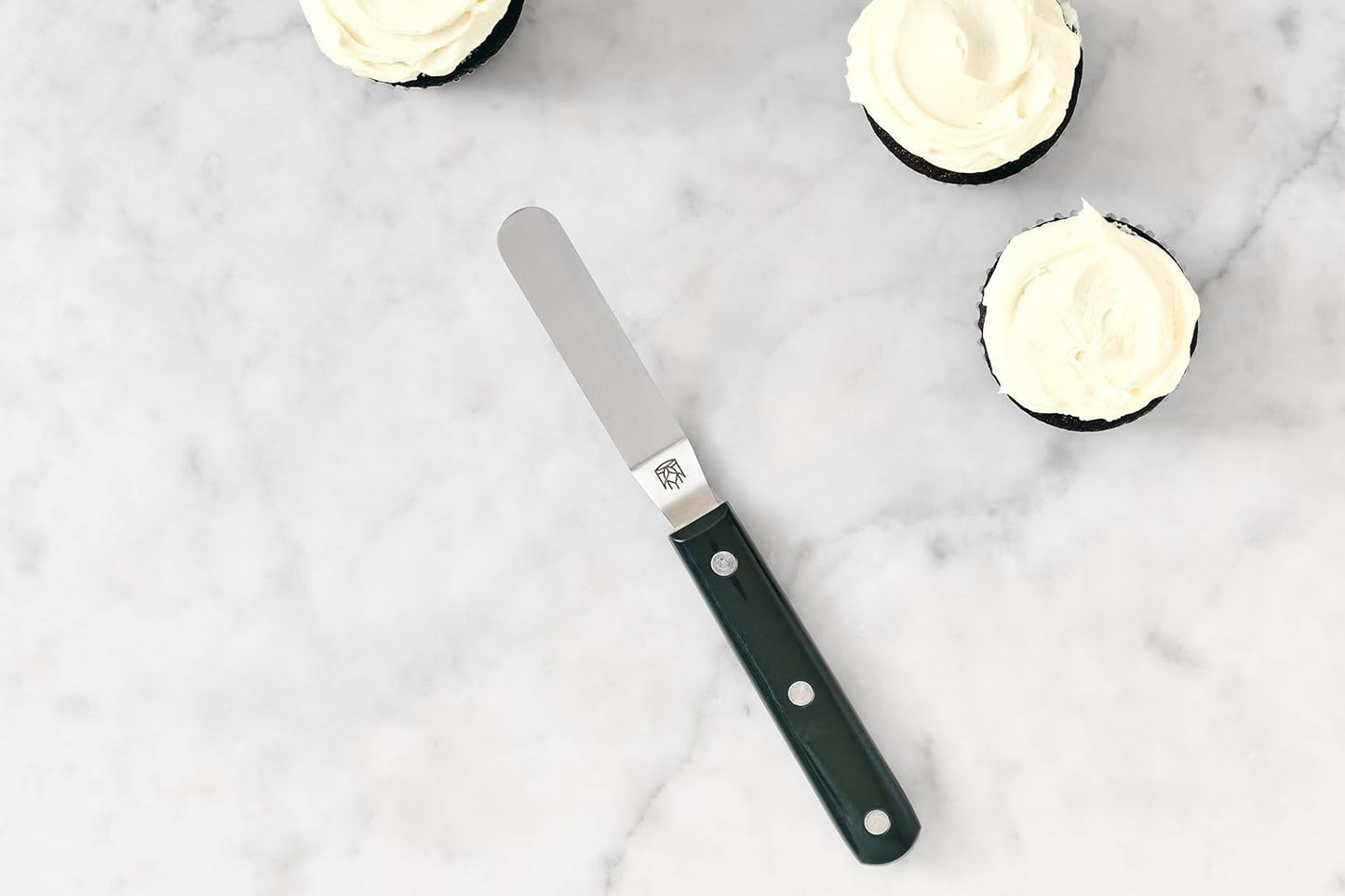 King Arthur Baking Company Offset Spatula, Japanese Stainless Steel, 8-Inch Flexible Blade, For Precise Cake Decorating
