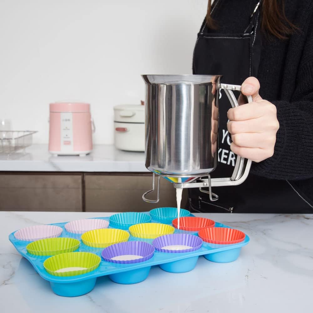 800ml Stainless Steel Pancake Batter Dispenser - Great for Baking,Cupcakes,Muffins-Cooking Crepes,Waffles- Easyflow Spout -Measuring Gauge in Mls and cups
