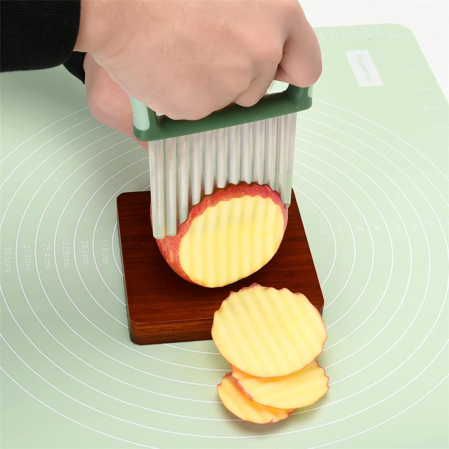 Vegetable Chopper - Stainless Steel Blade Crinkle Cutter/Wavy Knife Veggies French Fry Slicer and Plastic Dough/Cake Scraper,2 piece (Yellow)