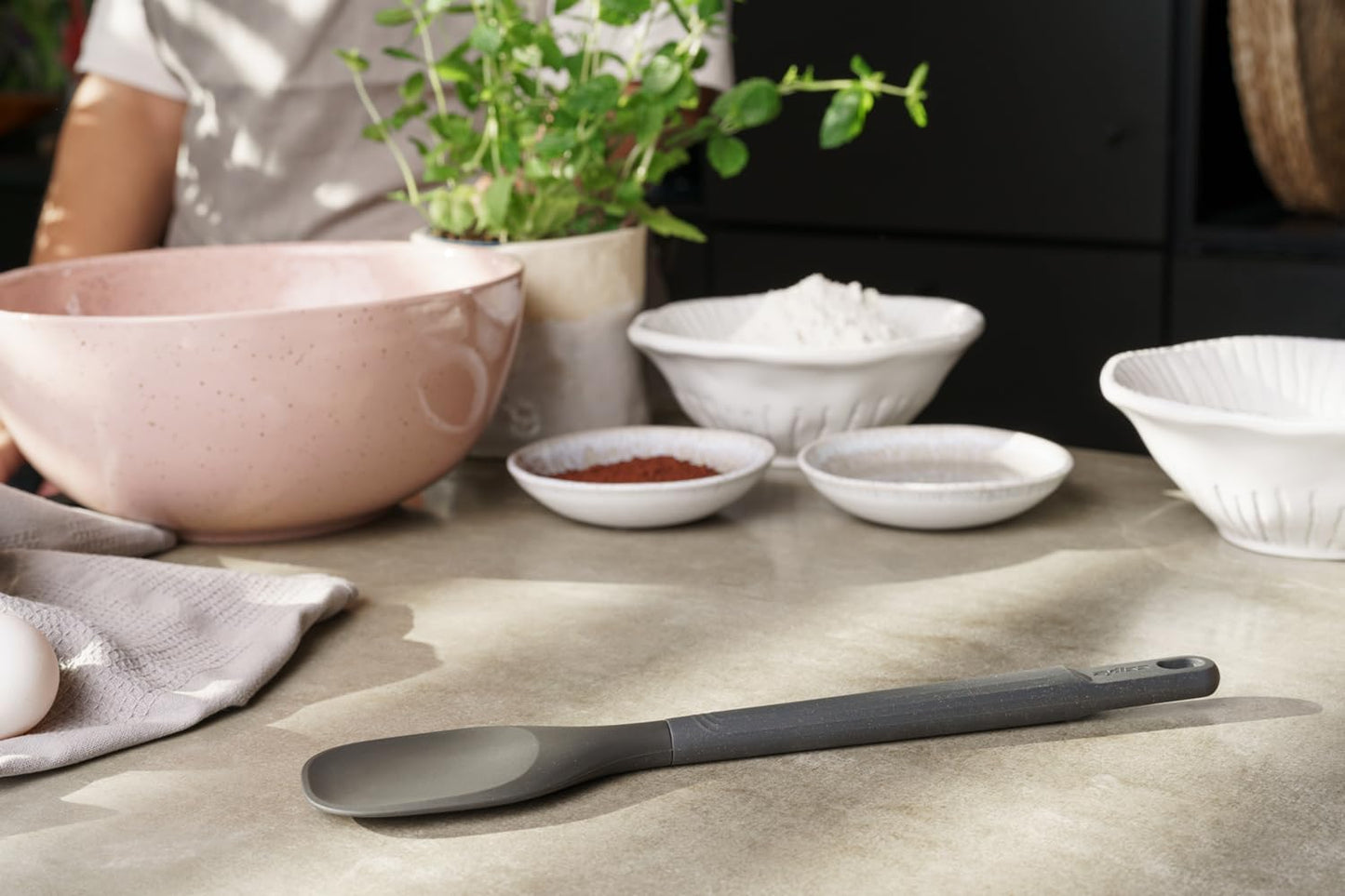 Zyliss E980220 Spoontula Large, Sustainable Wheatstraw/Silicone, Cooking Spoon/Spatula, Heat Resistant Silicone Head, Beluga Grey, 12.2" X 2.4", Dishwasher Safe, 5 Year Guarantee