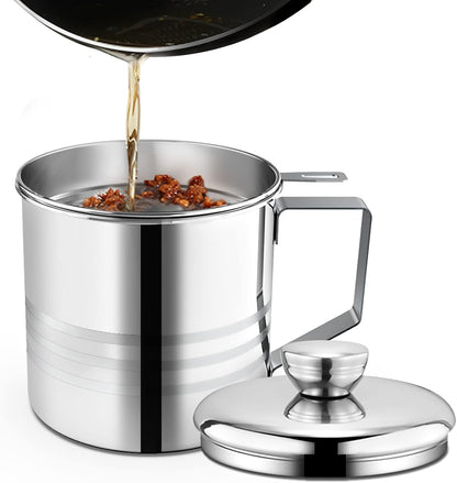 Chihee Grease Container Stainless Steel Bacon Grease Saver with Fine Mesh Strainer 2L / 67.6 fl oz Cooking Oil Keeper Stoarge Can with Dust-proof Lid Non-slip Tray for Kitchen Frying