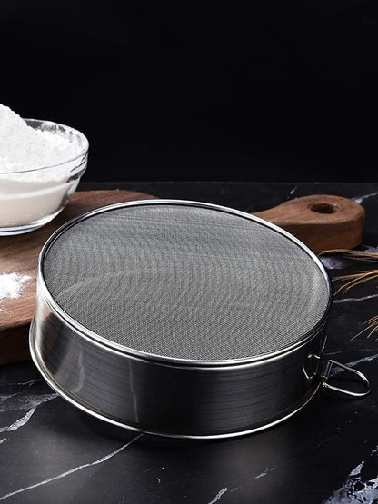 Flour Sifter Round Flour Sieve Strainer with 40 Mesh Premium Rustproof Stainless Steel Fine Mesh for Baking 7.87 inch x 1.97 inch