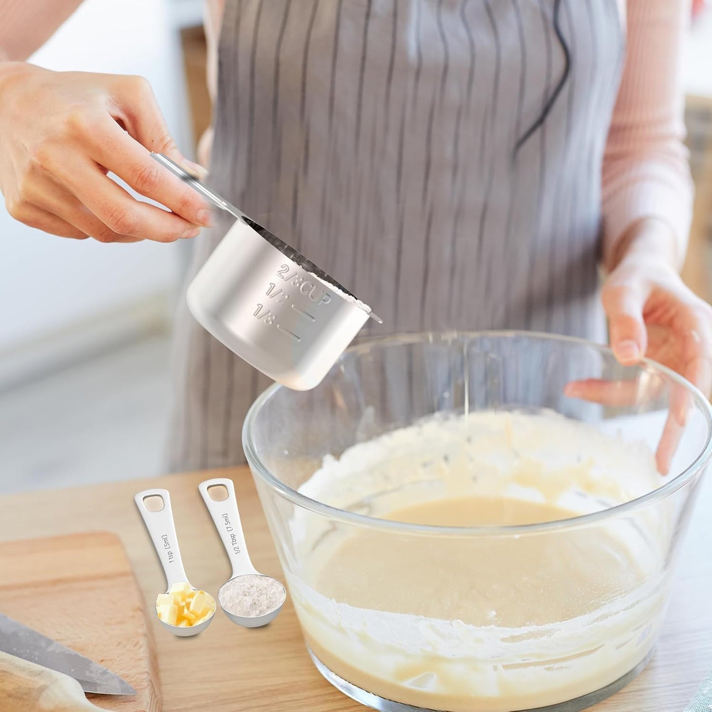 Stainless Steel Measuring Cups and Spoons Set, 6 Stainless Steel Measuring Cups, 7 Measuring Spoons & 1 Leveler, 3 Plastic Measuring Cup with 1 Measuring Conversion Chart