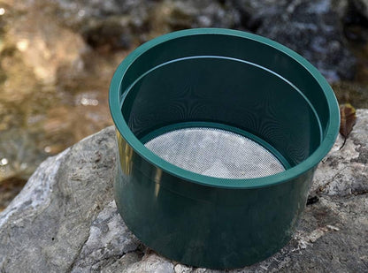 SE 5.5 Inch Mini Stackable Classifier Gold Prospecting Pan - 50 Holes/Square Inch Stainless Steel Mesh Sifting Pan, Green