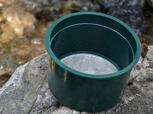 SE 5.5 Inch Mini Stackable Classifier Gold Prospecting Pan - 50 Holes/Square Inch Stainless Steel Mesh Sifting Pan, Green