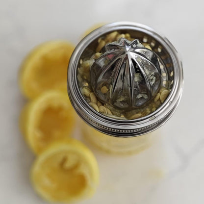 Mason Jar Juicer Lid (1 Pieces), Stainless Steel Citrus Reamer for Wide Mouth Mason Jar Lemon Orange Juicer Manual Citrus Juicer