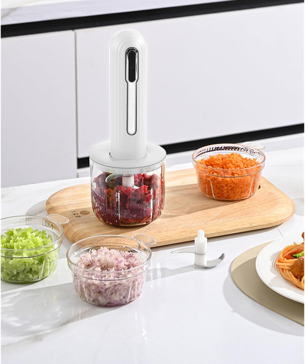 250ML Electric Garlic Chopper, Mini Portable Veggie Choppers, Garlic Grinder Masher Onion Chopper, Blender to Vegetable, Wireless Food Processor for Ginger, Chili, Fruit, Meat, etc
