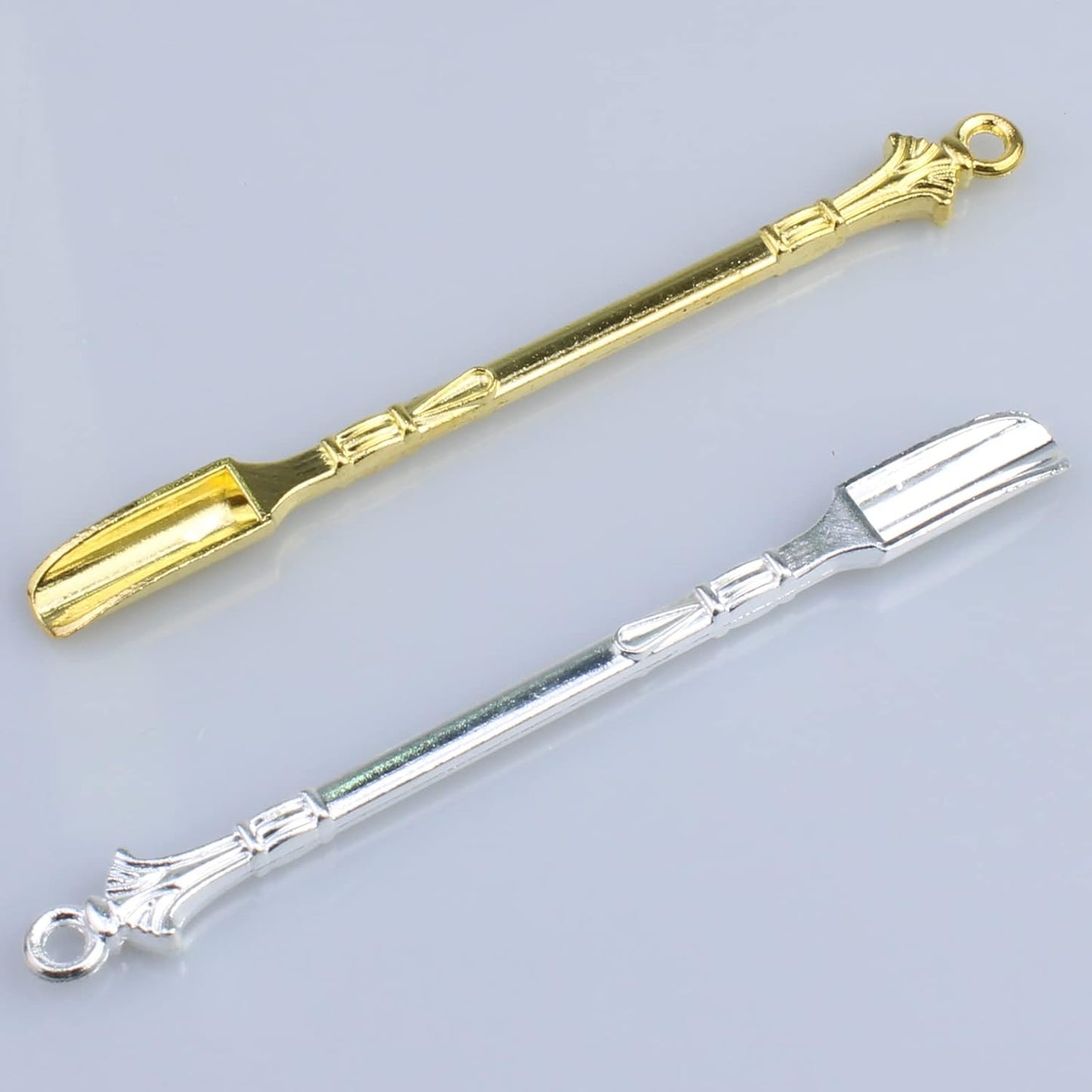 Mini Powder Medicine Scoop 2pcs Metal Shovel Spoon Shovel Scoop with Crystal for Bottle Home Supplies (Antique silver + Bronze)