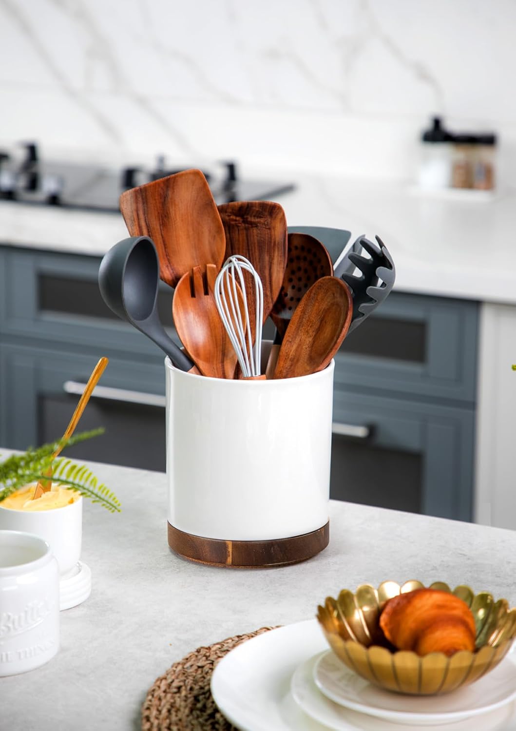 Nucookery 360°Rotating Utensil Holder, 7.2" Large Utensil Crock Countertop, Black Ceramic Cooking Utensil Organizer,Spatula Spoon Holder,Farmhouse Kitchen Decor Christmas Gift (Stone Black)