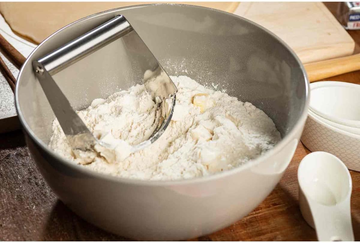 Tablecraft 11071 Dough Blender, 4.75-inch Length, Stainless Steel